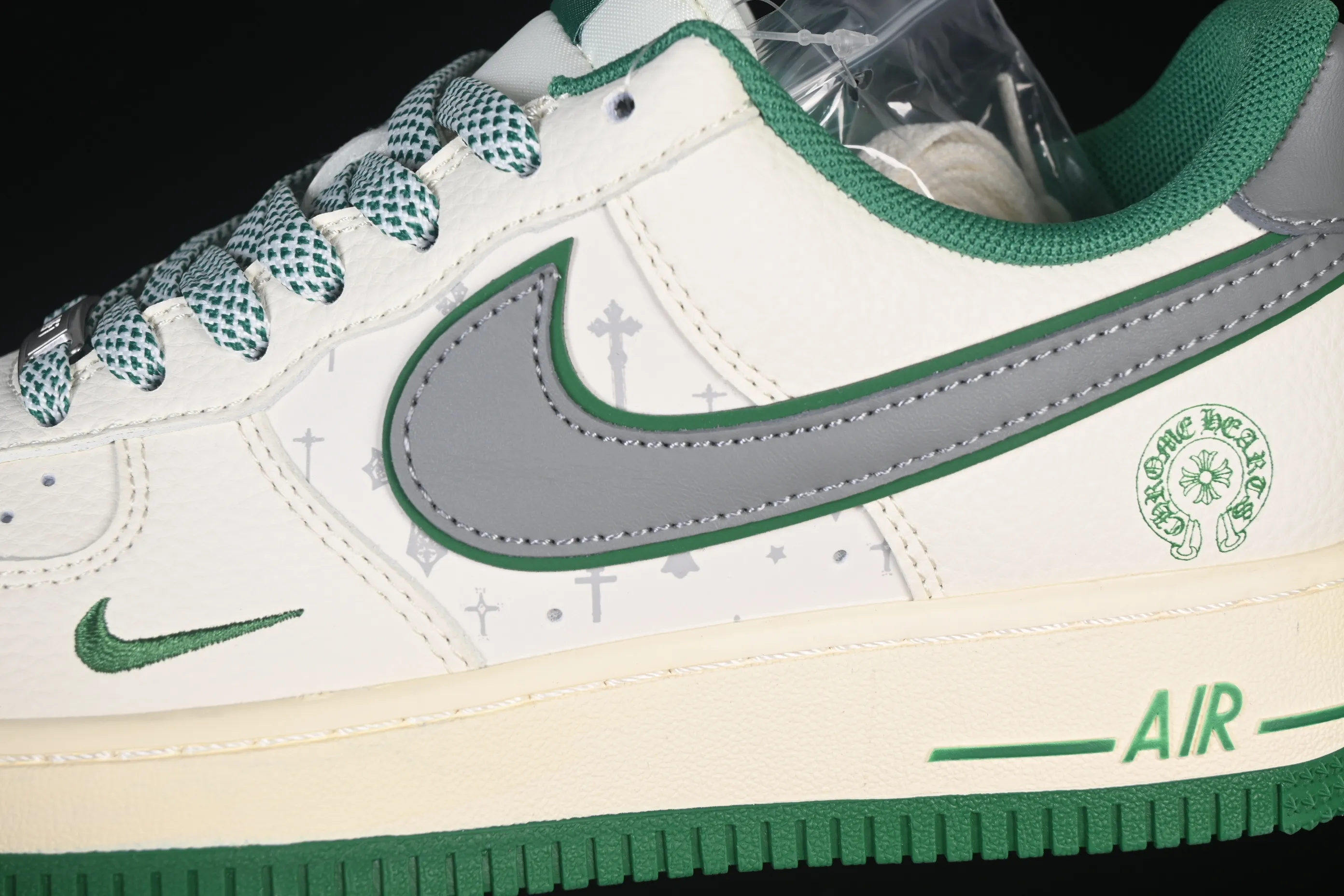 All categories Nk Air Force 1 Air Force series Nk Air Force 1 Low Air Force low top Nike Air Force 1'07 Low Crow Heart joint beige silver Air Force 1 low top casual sneakers QW5606-260